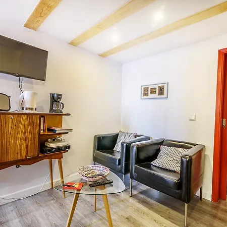 Alfama's Nest Adica