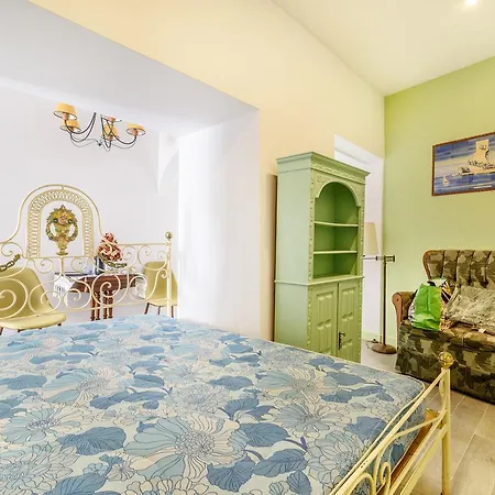 Alfama's Nest Adica